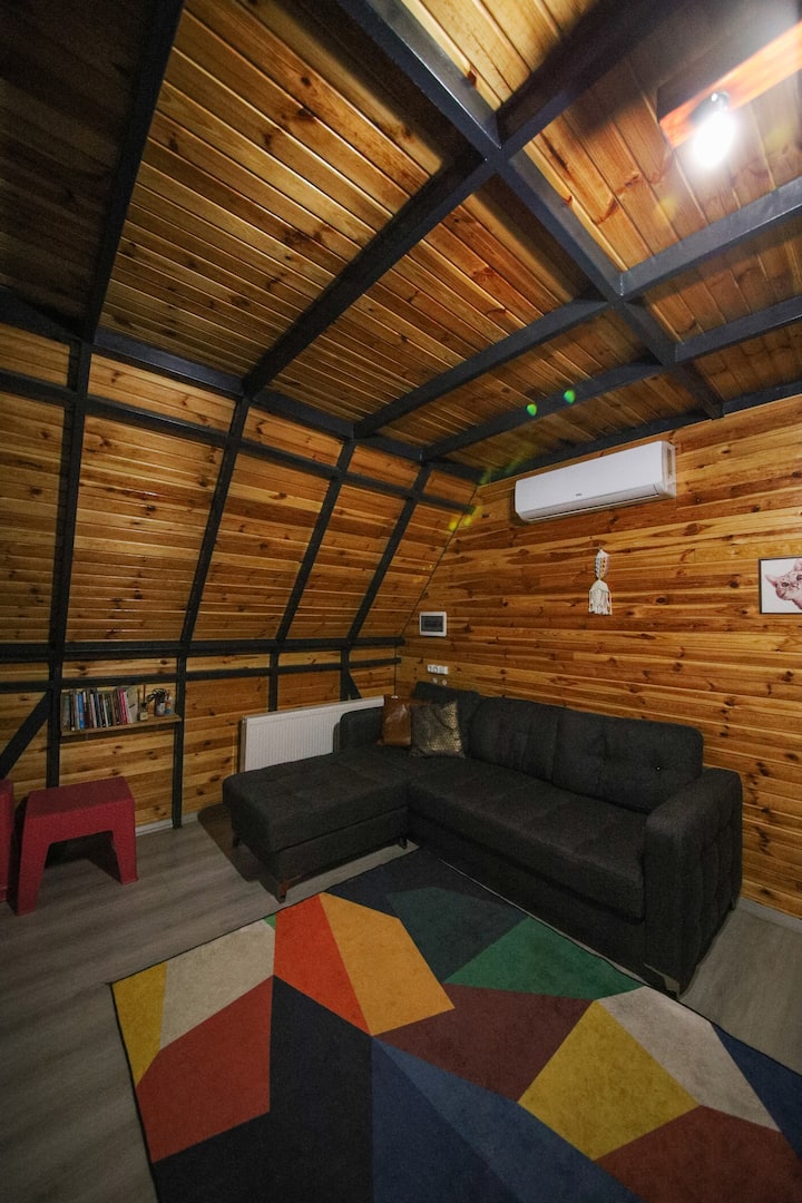Yıldız Village Kartepe Jakuzili Havuzlu Bungalov - Kartepe