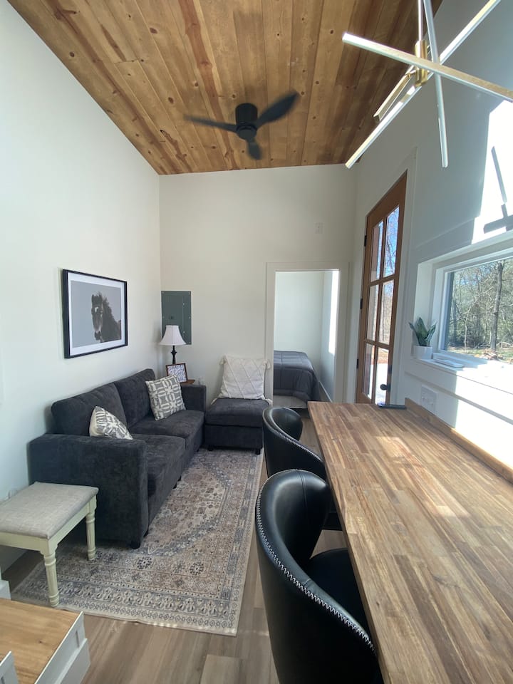 Rivers Edge Farm Silo Suite - Durham, NC