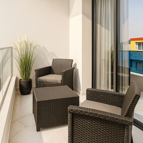 Luxury Home with Terrace 5 Min from the Beach