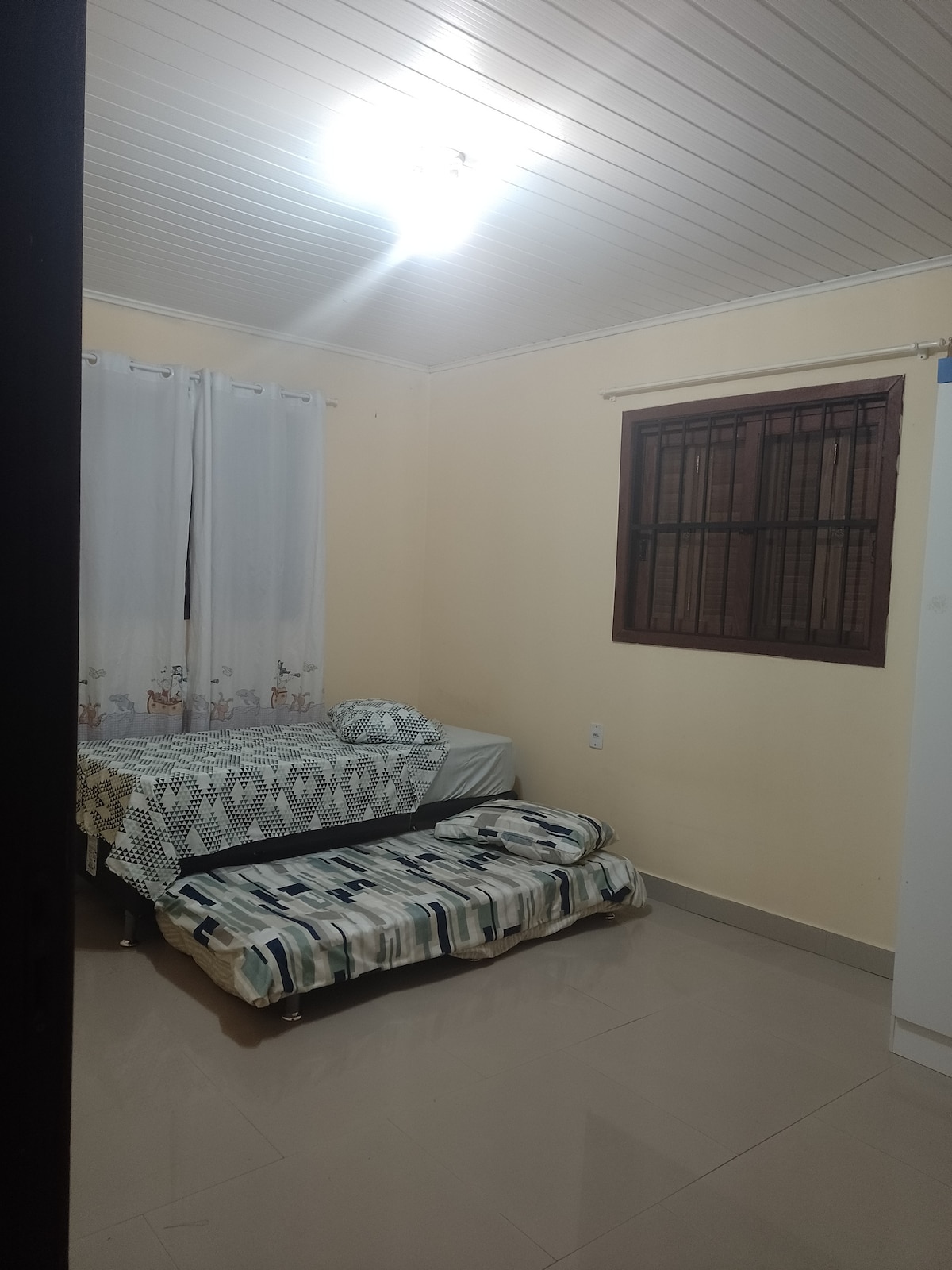 غرفة النوم 1