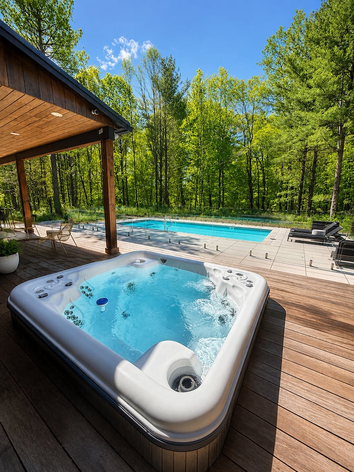 Heated Pool Through Oct 18 | Hot Tub | Near Beach