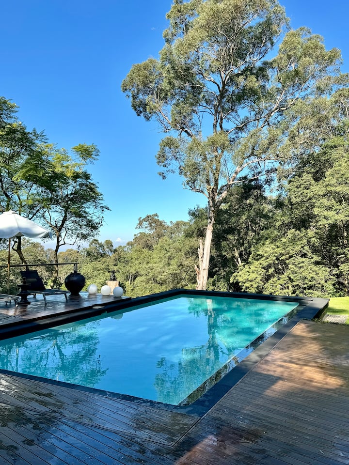 Luxury Architect-designed Escape With Pool & Sauna - Kurrajong