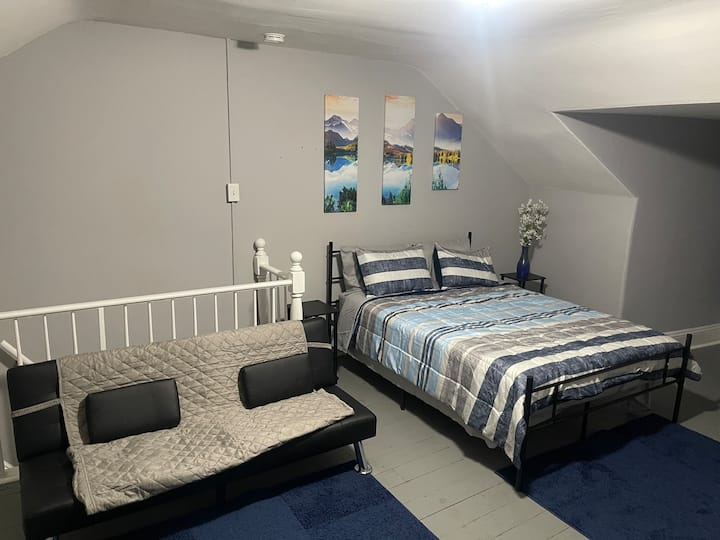 Zeta Room @ Beta House - Trenton, NJ