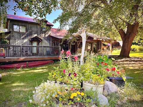 Heaven on Earth in Winlaw- 8 person