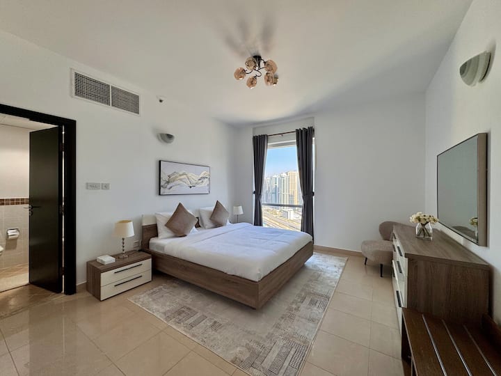 2br In La Riviera Tower, Dubai Marina Mall & Metro - Dubai Marina