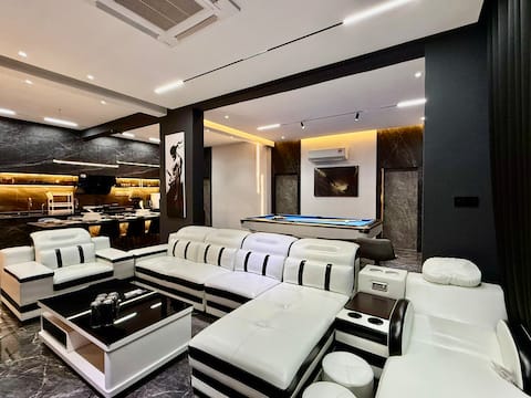 Premium Mountain View