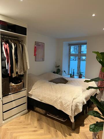 Large & Stylish Ground-Floor Flat in Østerbro gallery image 3