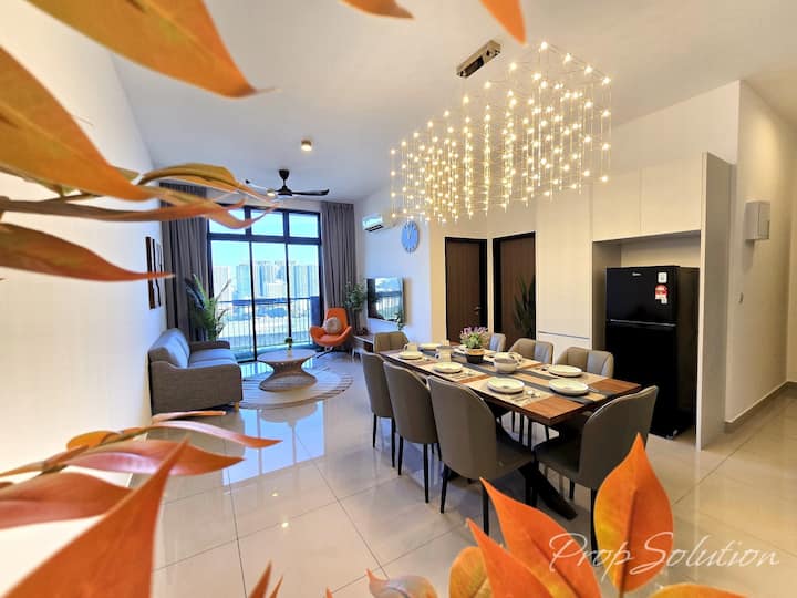 Cozy Central City 4br Suite Near Jb Ciq 12pax - Johor Bahru