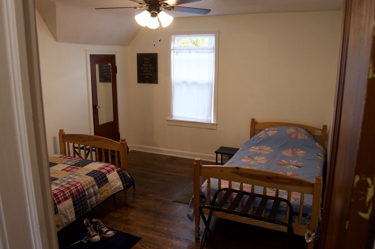 غرفة النوم 2