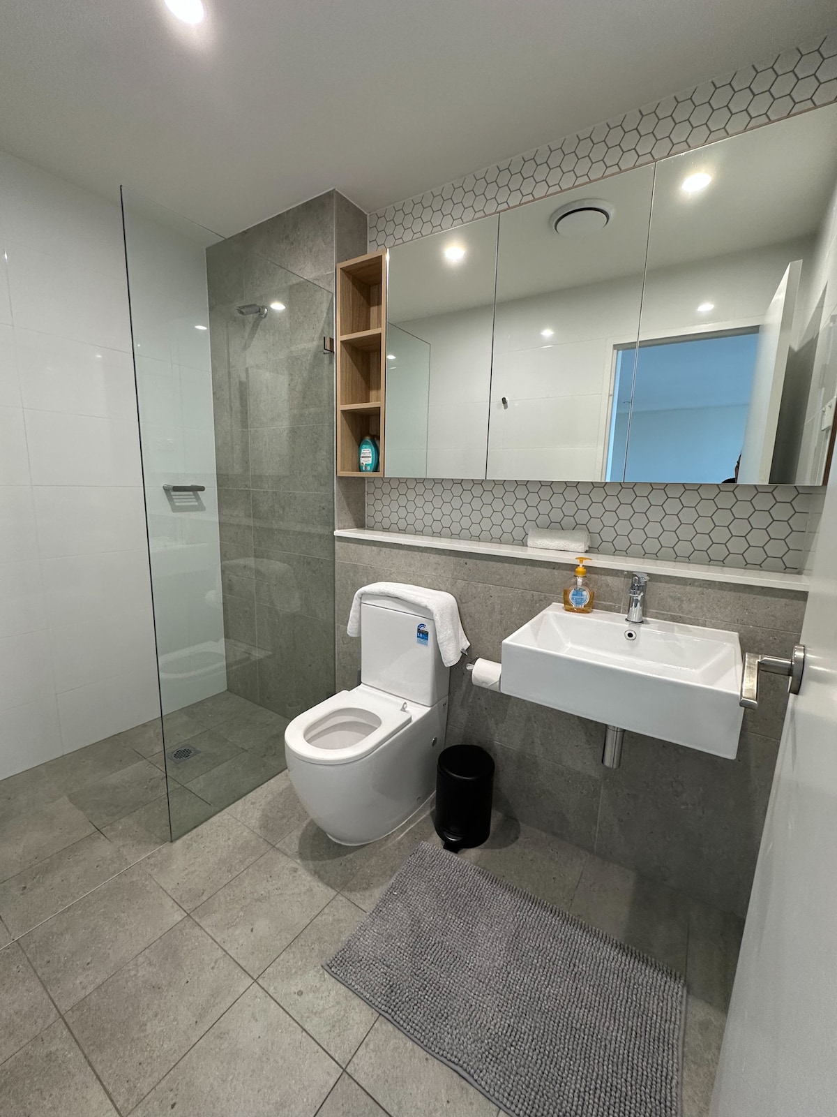 Private Room & Private Bathroom