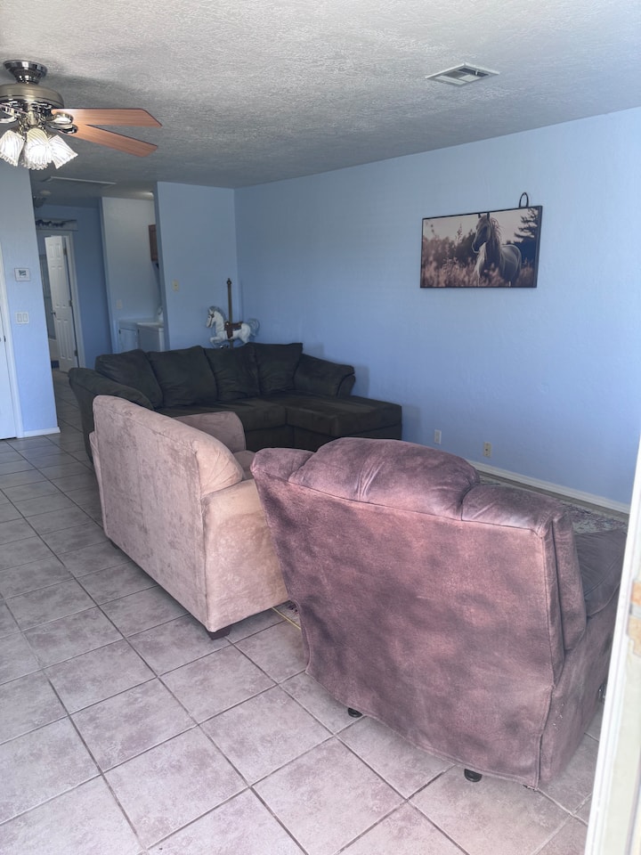 Country Chateau - Pink, OK
