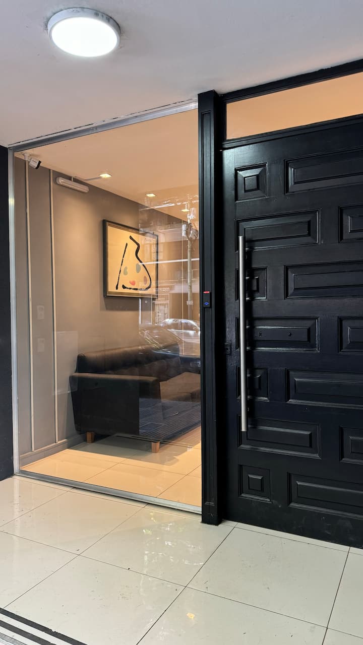 Kitnet mobiliada em Palermo, perto do Alto Palermo Shopping