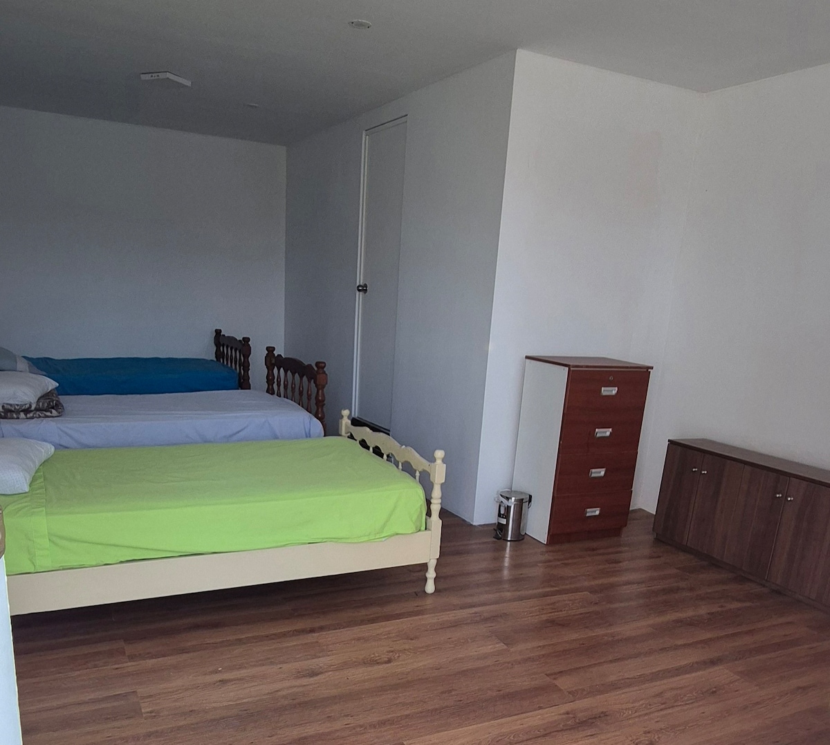 საძინებელი 4