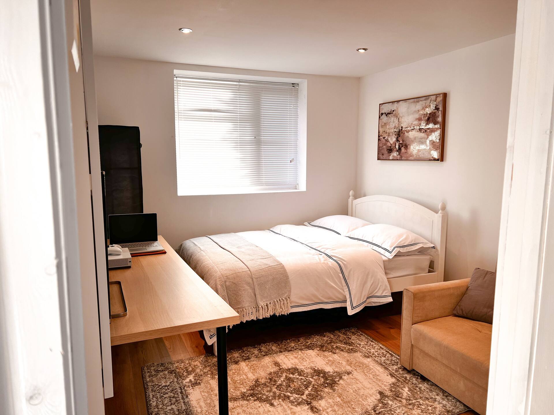 Coventry Gem: Cosy Studio