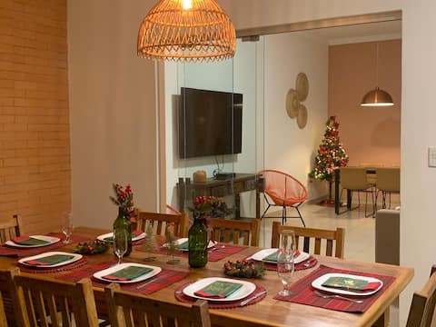 Privileged Location. Air Conditioning. Garage for 2 cars.