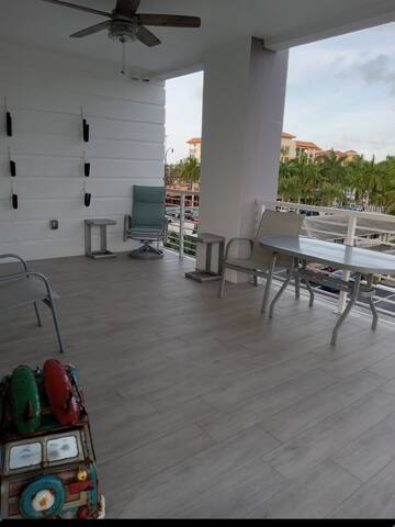 Deerfield Beach Pristine Elite PentHouse / Pool gallery image 2