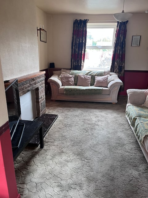 Top performing Airbnb: Waen Crossing Cottage in Pensarn, Marl, Aberconwy, Castle, Deganwy