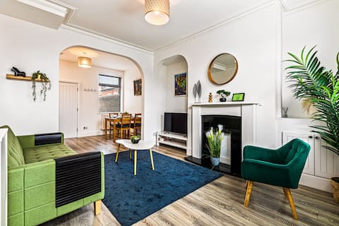 6 min to central station | full kitchen