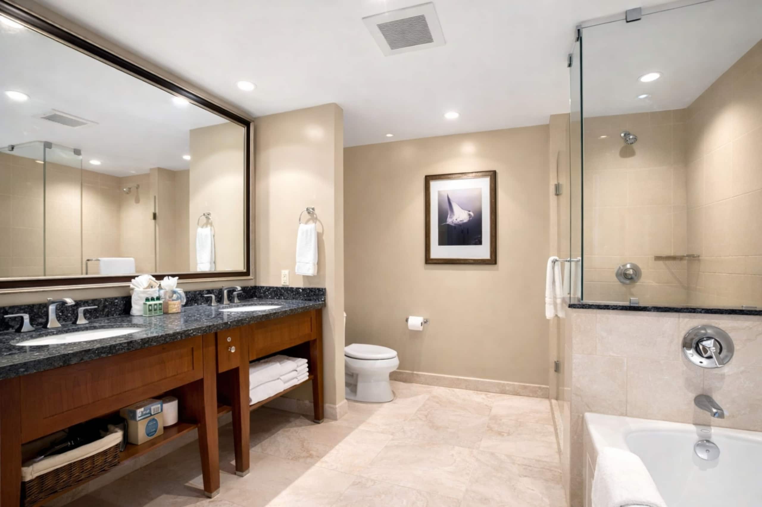 Condo in Lahaina · ★4.8 · 2 bedrooms · 3 beds · 1 bath - Image 19