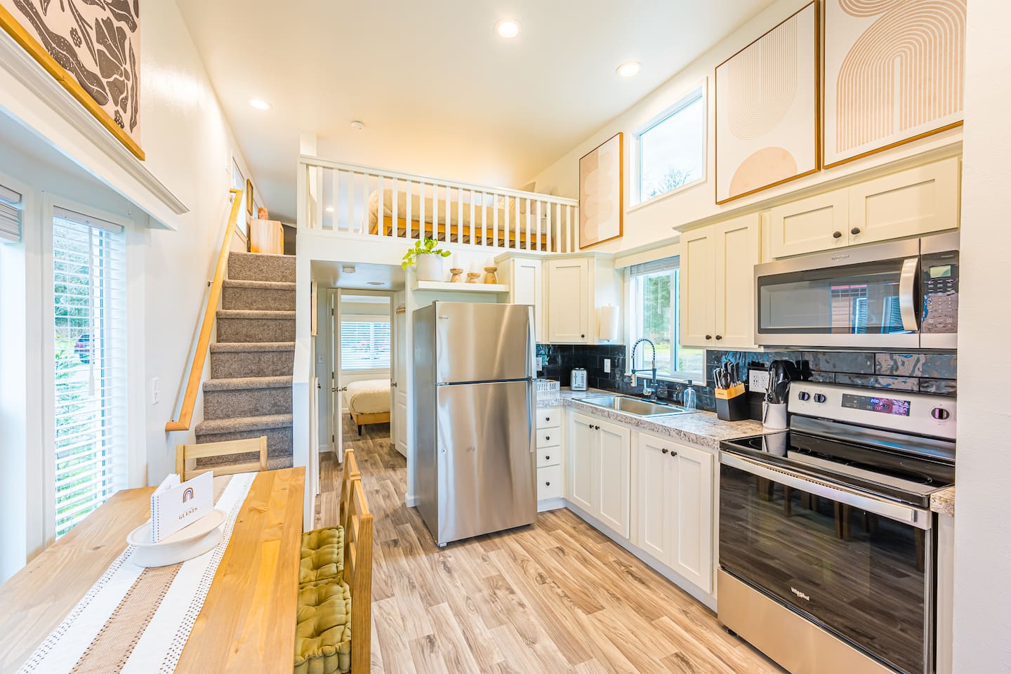 Rainforest Tiny Home Retreat: Boho photo 4