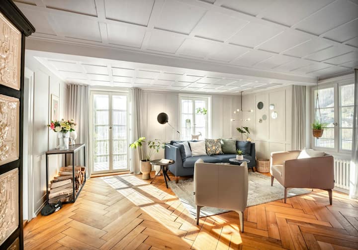 Lake & mountain: stunning apartment with garden