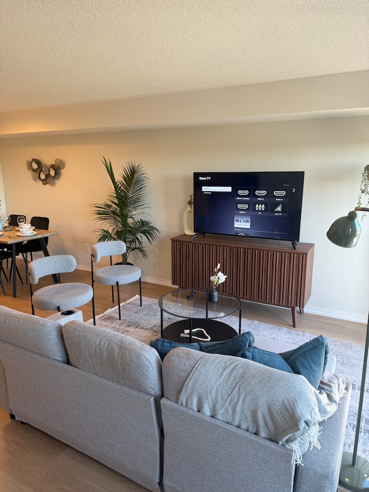 Oakville 2br: Central, Comfy & Close To Everything - Oakville