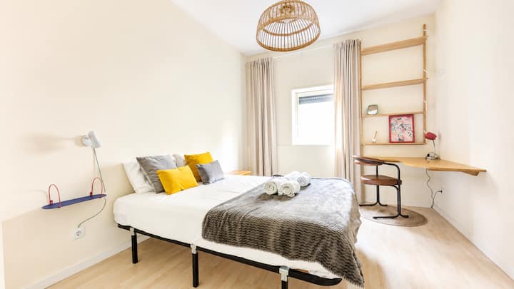 Work Remotely - Room (Private Bathroom) By Dvnest - Porto