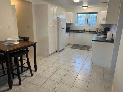 Comfy cozy 3 bedroom apartment