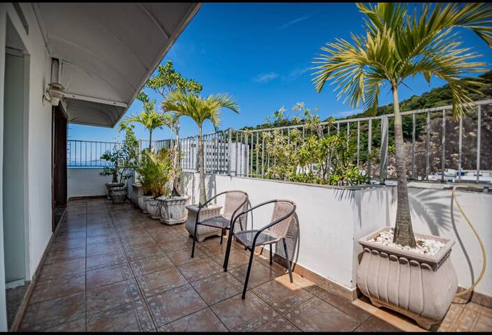 Cobertura Triplex Leblon Alto Nível Praia e Praça gallery image 5