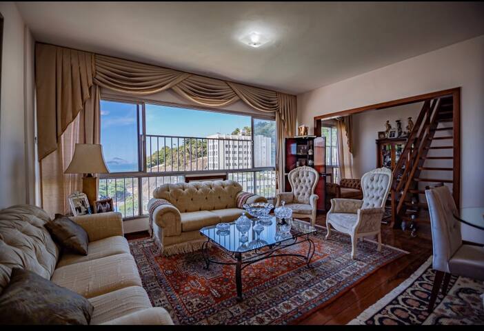 Cobertura Triplex Leblon Alto Nível Praia e Praça gallery image 2