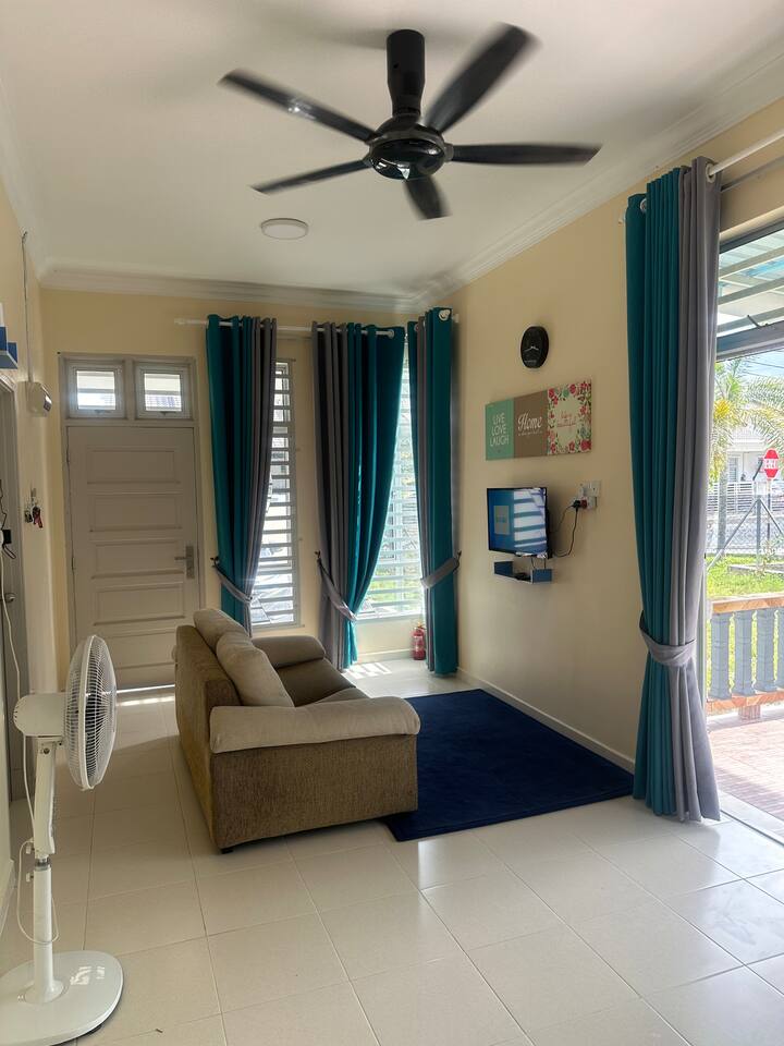 Ct Tiara Homestay - Kerteh