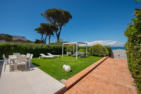 Dream Villa by the sea + reserved beach