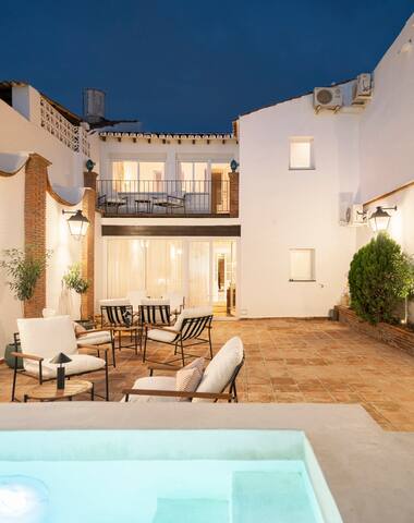 Sinese Design Homes managed Airbnb listing 1
