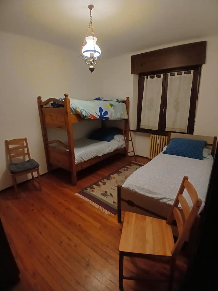 Спалня 2