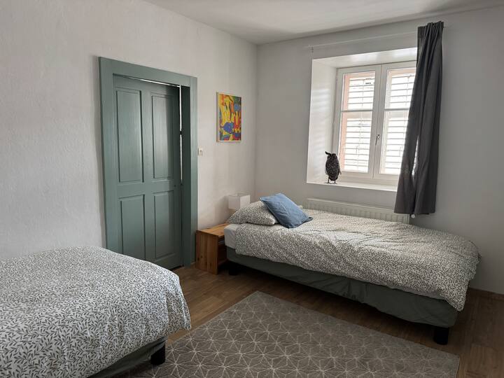 غرفة النوم 2