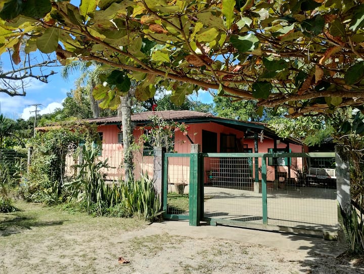 Casa Peroba Rosa/ Ar Condicionado, Wi-fi, Garagem/ - Paranaguá