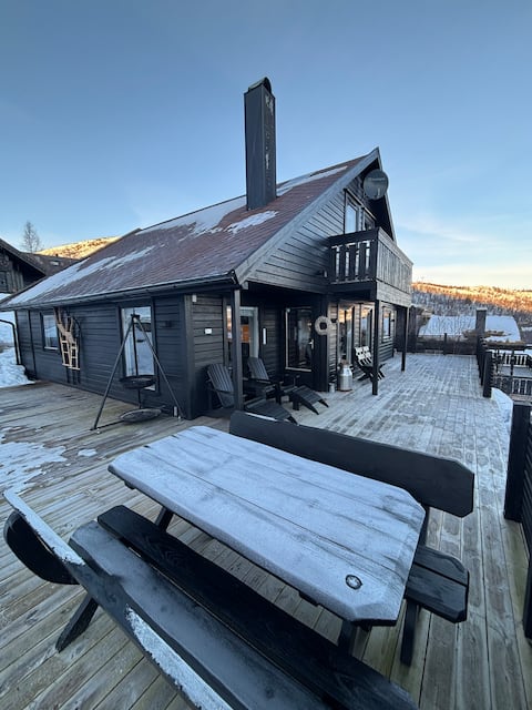 Central and spacious cabin