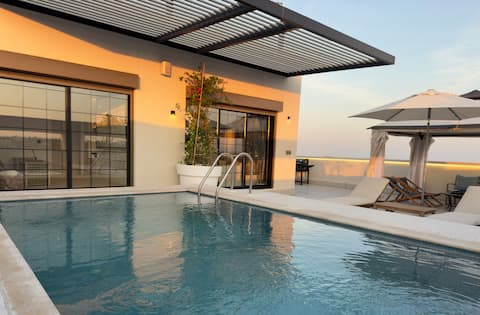 Rooftop Apartment with pool,2 Bedroom