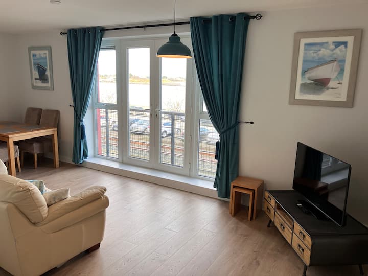 Quayfront Apartment-sea View+parking, Wexford Town - Wexford