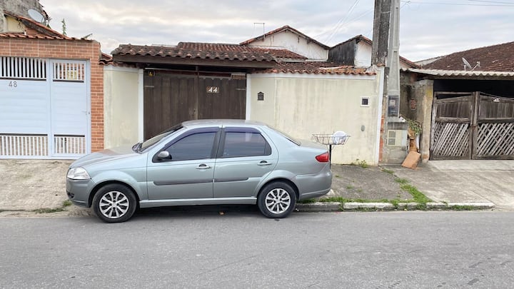Casa Próximo A Mercado E Praias. - Caraguatatuba