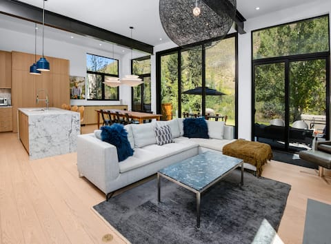 Modern Riverfront Home | Hot Tub & Scenic Views