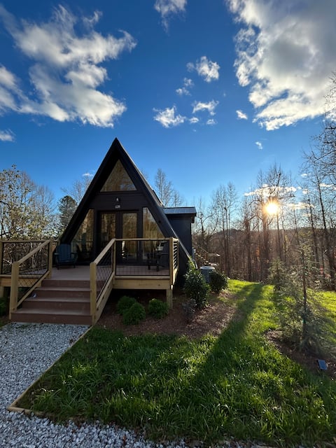 The Coop: NEW A-frame w/ Hot Tub + Fire Pit + Loft