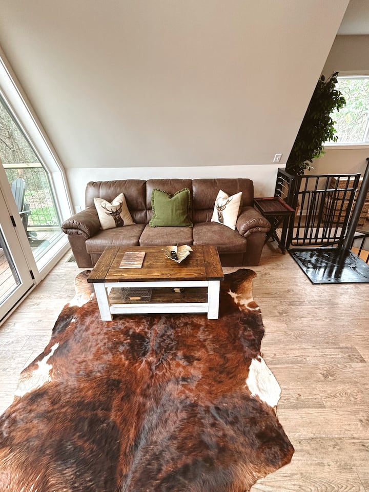The Coop: New A-frame W/ Hot Tub, Fire Pit, Loft - Saluda, NC