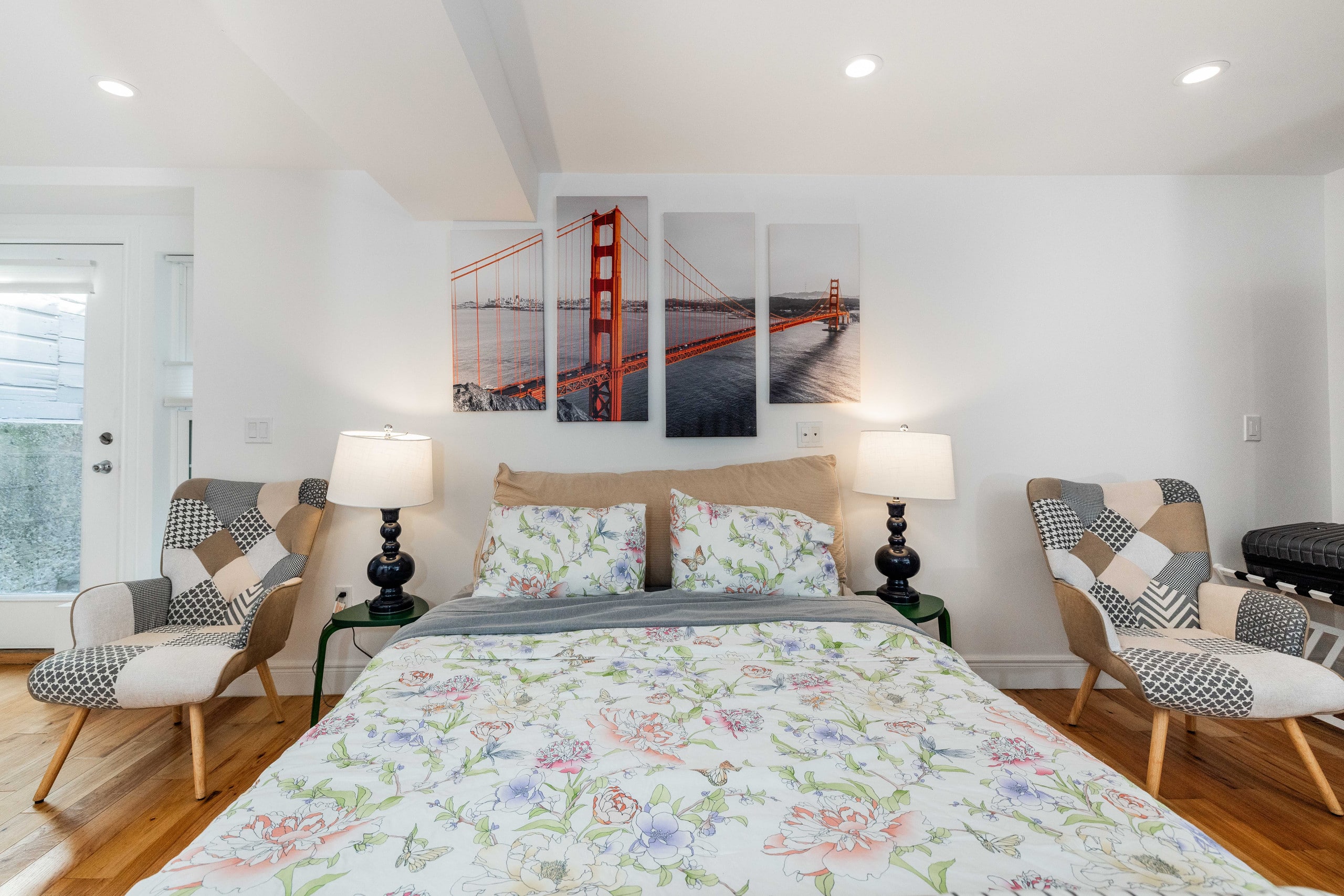 Home in San Francisco · ★4.7 · 1 bedroom · 1 bed · Private half-bath - Image 10