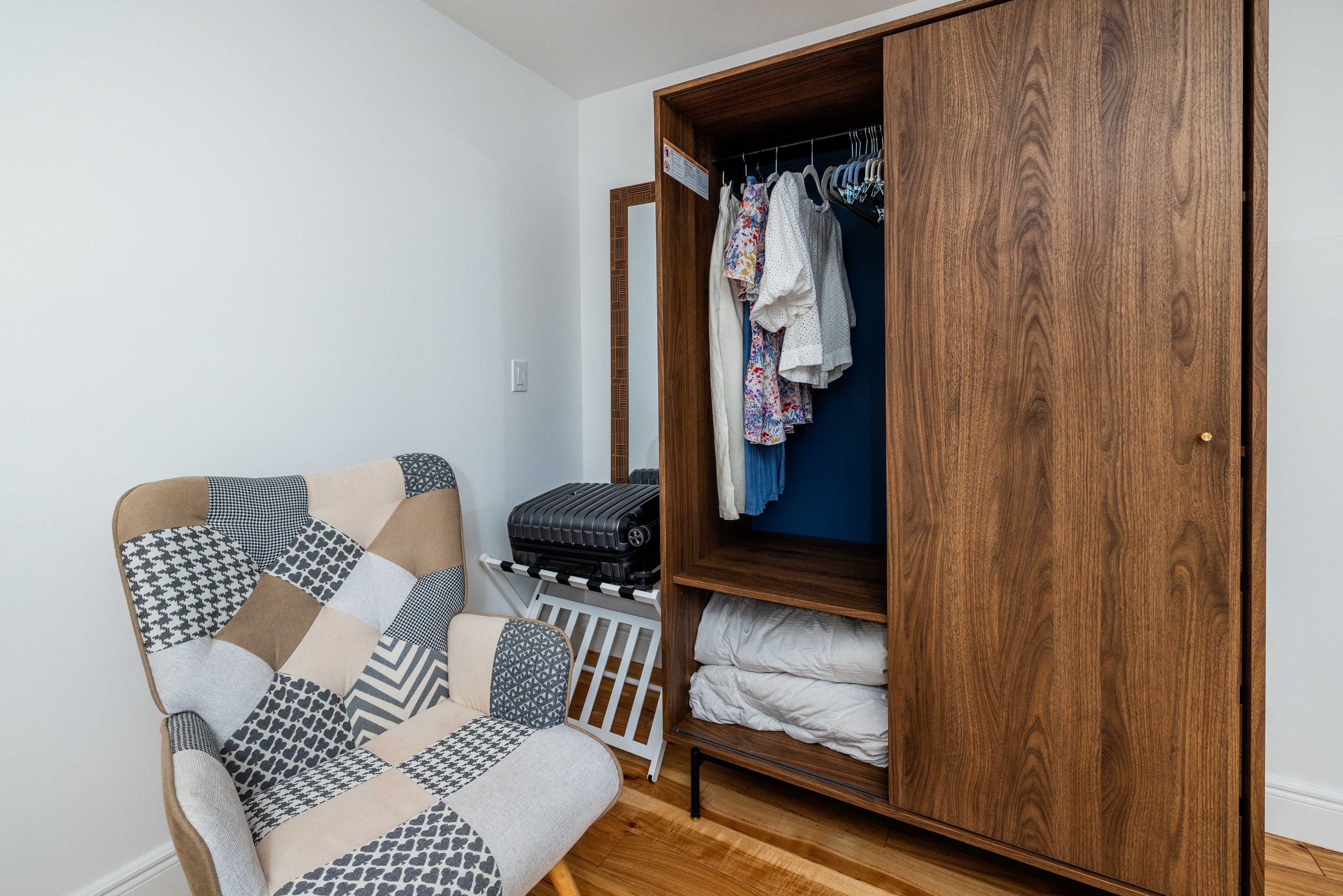 Home in San Francisco · ★4.7 · 1 bedroom · 1 bed · Private half-bath - Image 8