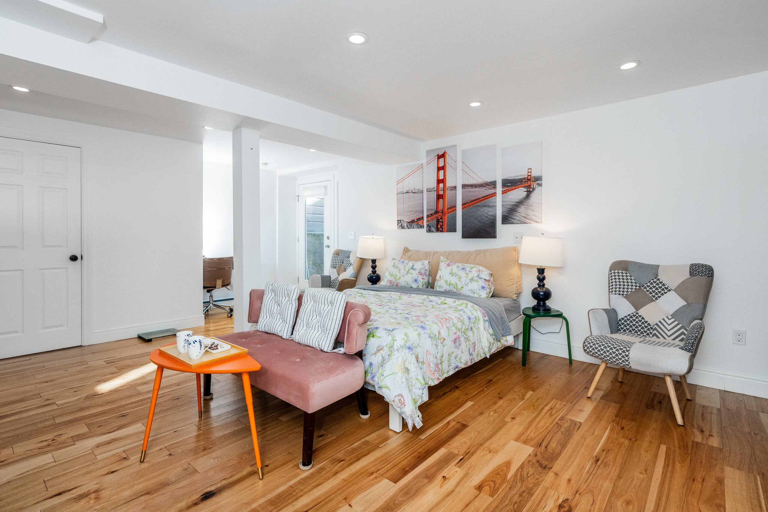 Home in San Francisco · ★4.7 · 1 bedroom · 1 bed · Private half-bath - Image 9