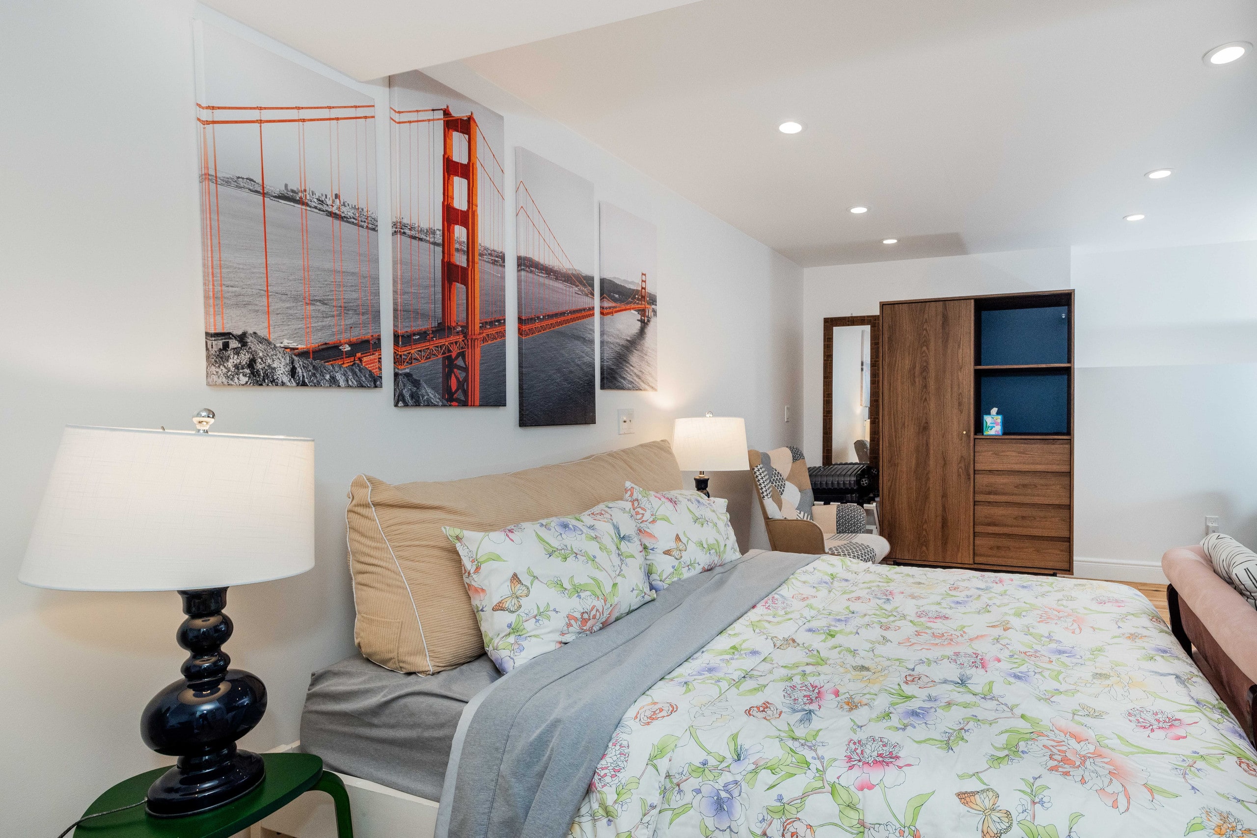 Home in San Francisco · ★4.7 · 1 bedroom · 1 bed · Private half-bath - Image 6