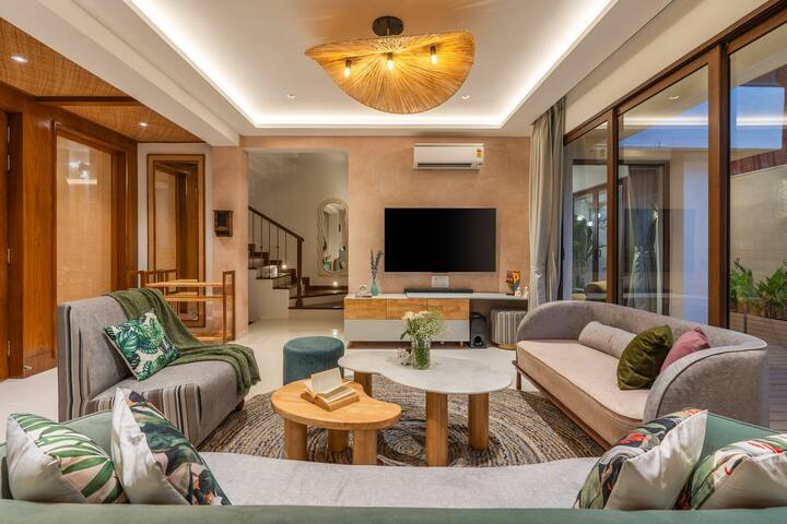 Living room image 4