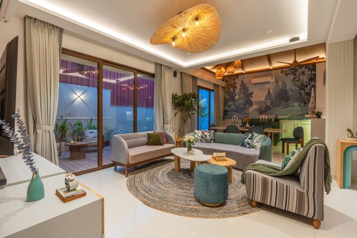 Living room image 7