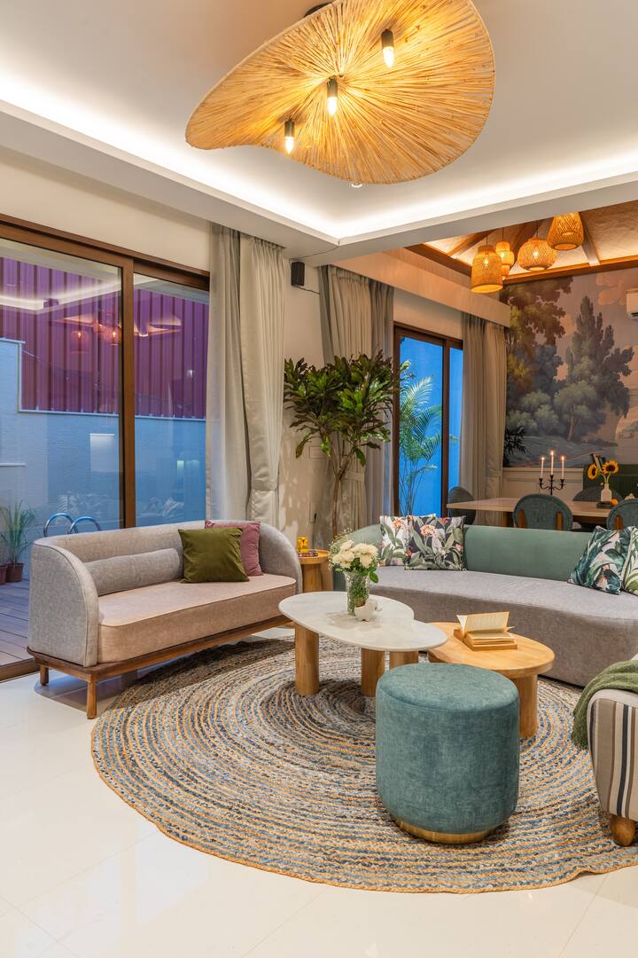 Living room image 5